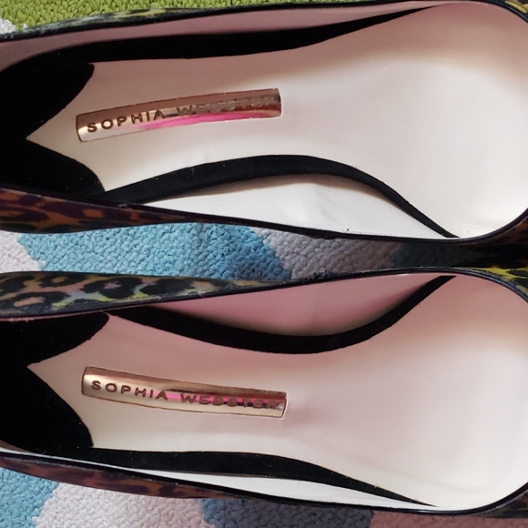 Sophia Webster Izzy Holographic Leopard Print Pump (Size 8.5 US) - Picture 3 of 10